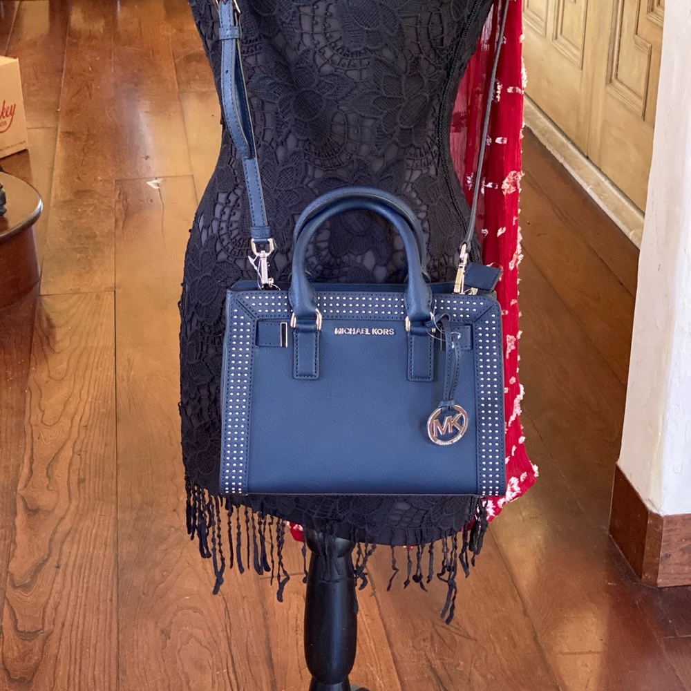 NWT Michael Kors Sm Dillon micro stud handbag - Picture 9 of 9